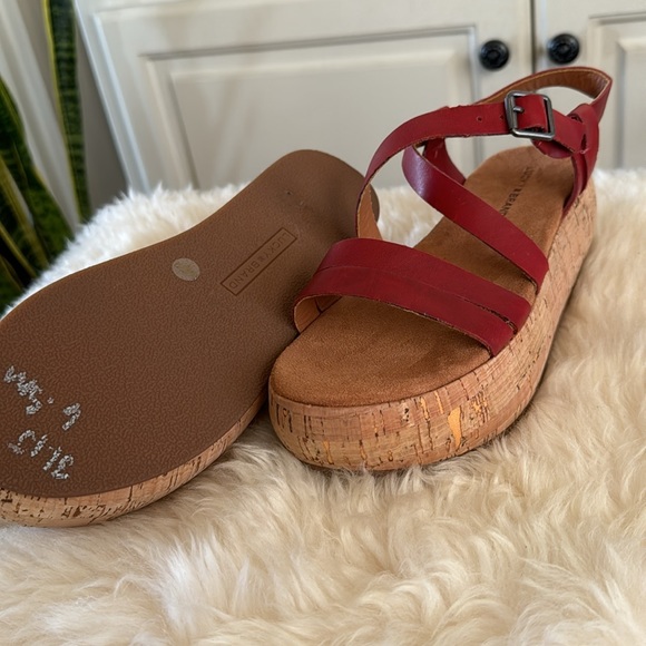 Lucky Brand Women’s Jacobean Platform Sandals Wedge size 6.5 - Picture 3 of 3